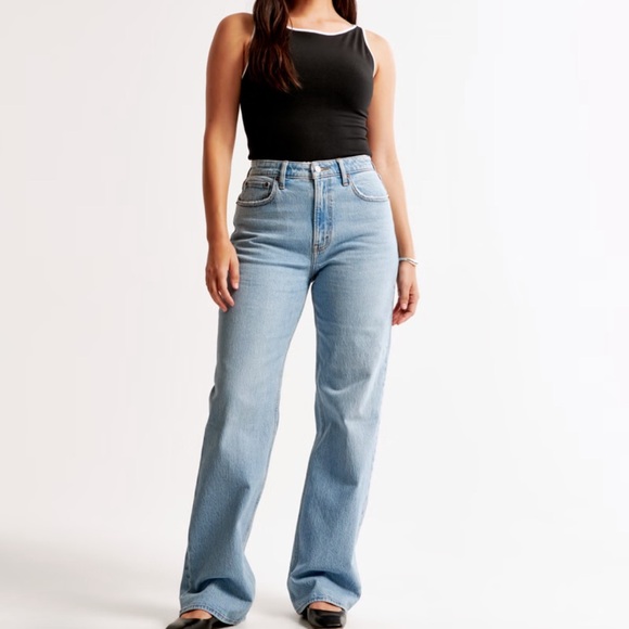 Abercrombie & Fitch Denim - Curve Love High Rise 90s Relaxed Jean